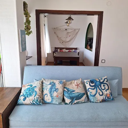Charming 2br On The Cliffs With Sea Views