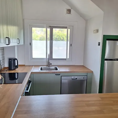 Charming 2br On The Cliffs With Sea Views Apartamento *